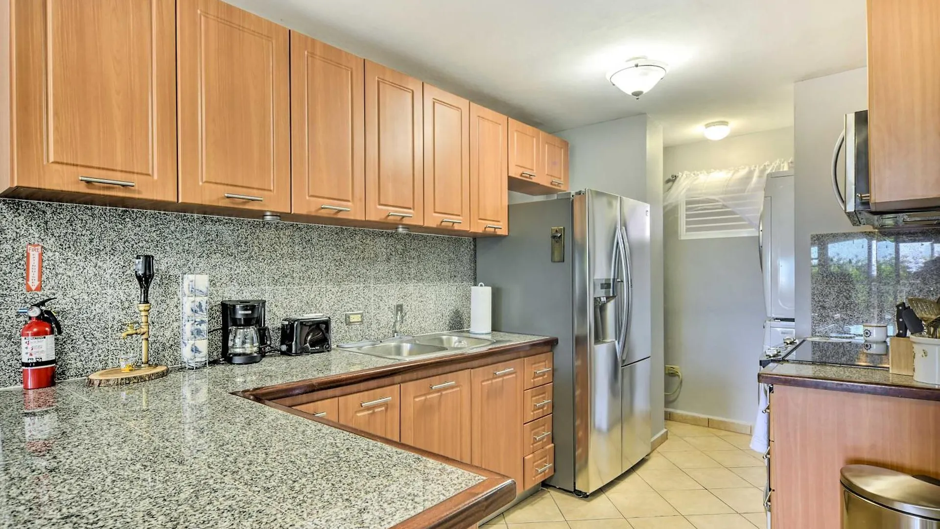 Breezy Condo With Balcony And Ocean View, Walk To Beach Rincón