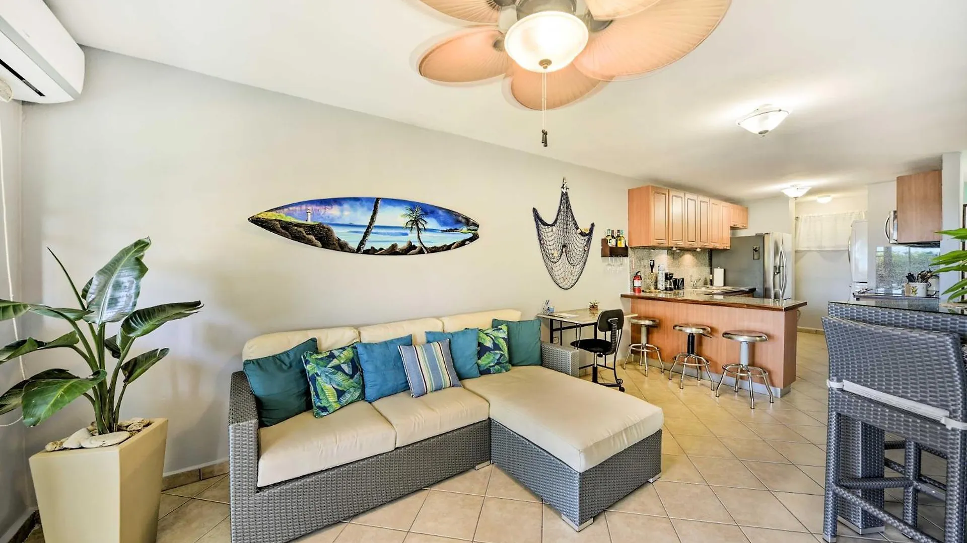 Lägenhet Breezy Condo With Balcony And Ocean View, Walk To Beach Rincón Puerto Rico