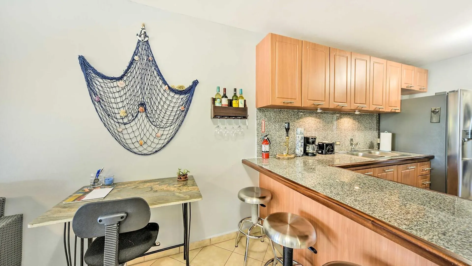 Lägenhet Breezy Condo With Balcony And Ocean View, Walk To Beach Rincón Puerto Rico